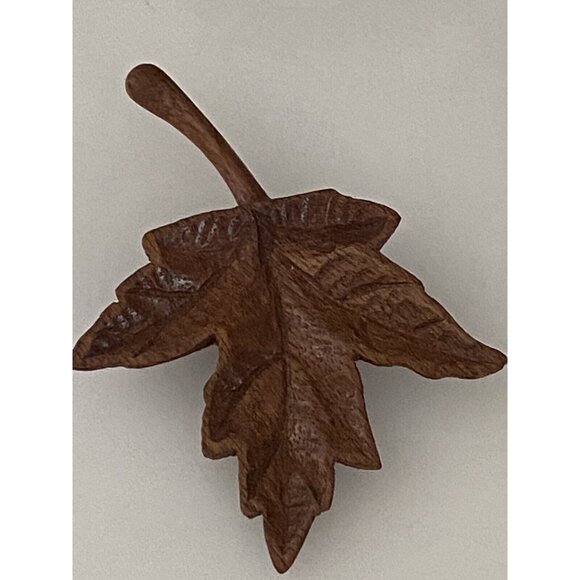 Vintage Handcrafted Wood Maple Leaf Brooch Brown Carved Pin 4" X 3.5" Exquisite - Picture 14 of 15